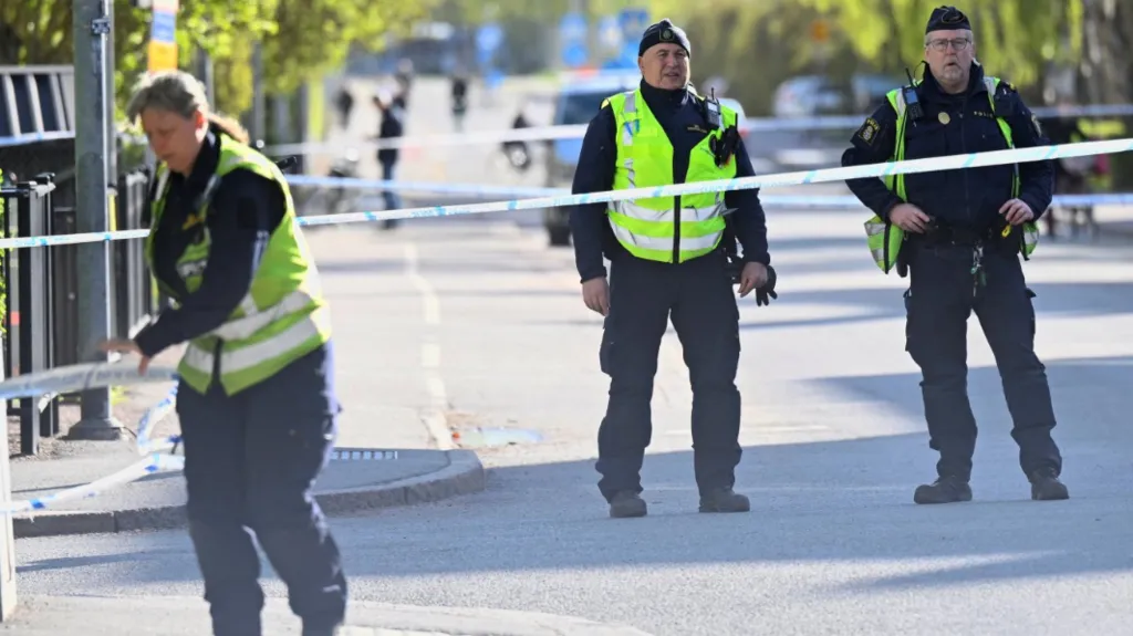 Six people arrested after three shot dead in Sweden