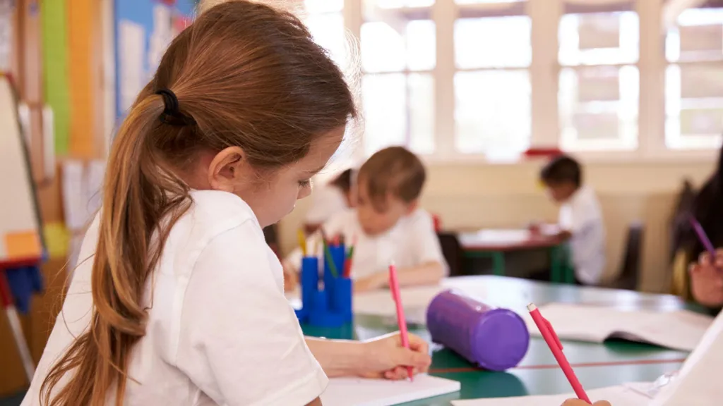 Teaching union launches legal action against Ofsted