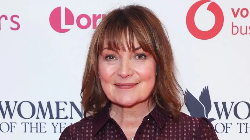 Lorraine Kelly reassures fans ahead of surgery