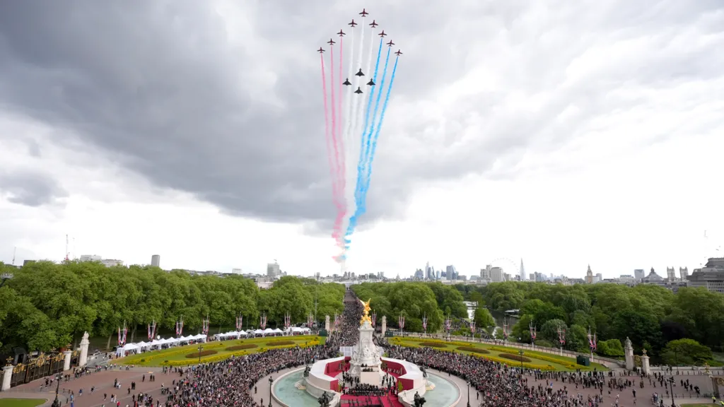 Royals watch Red Arrows flypast and have tea with veterans for VE Day anniversary