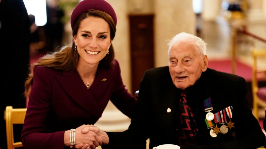 VE Day 80: Poignant thank you to a heroic generation