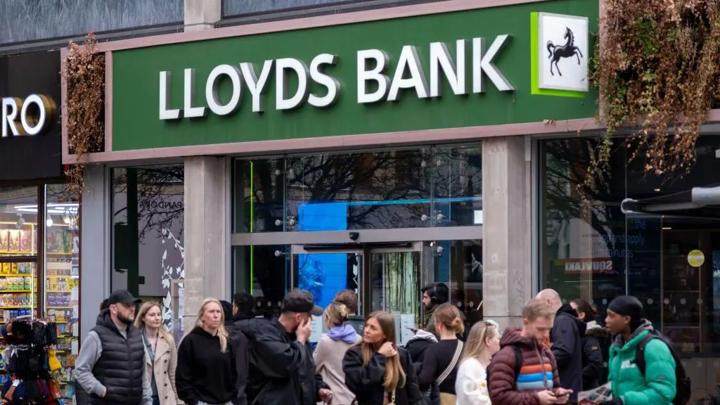 Pay day banking outages hit 1.2m people, banks reveal