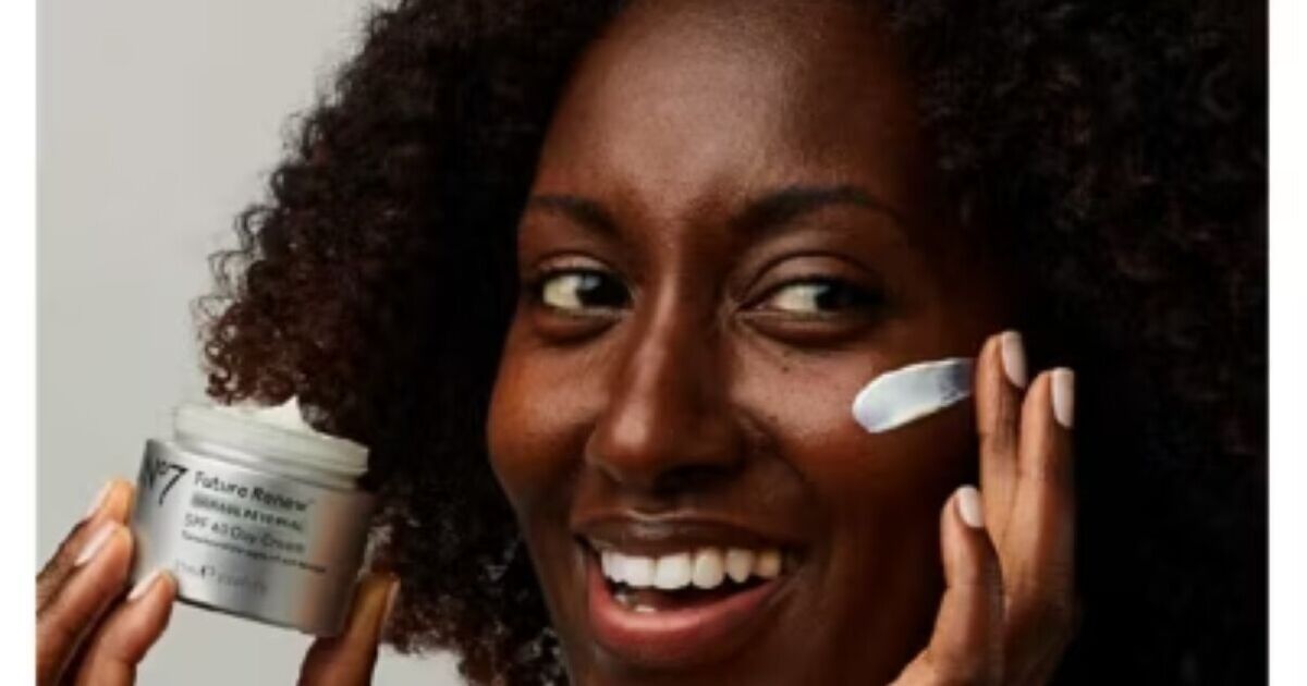 Boots slashes 20% off No7 anti-ageing SPF cream that &#039;improves fine lines&#039;