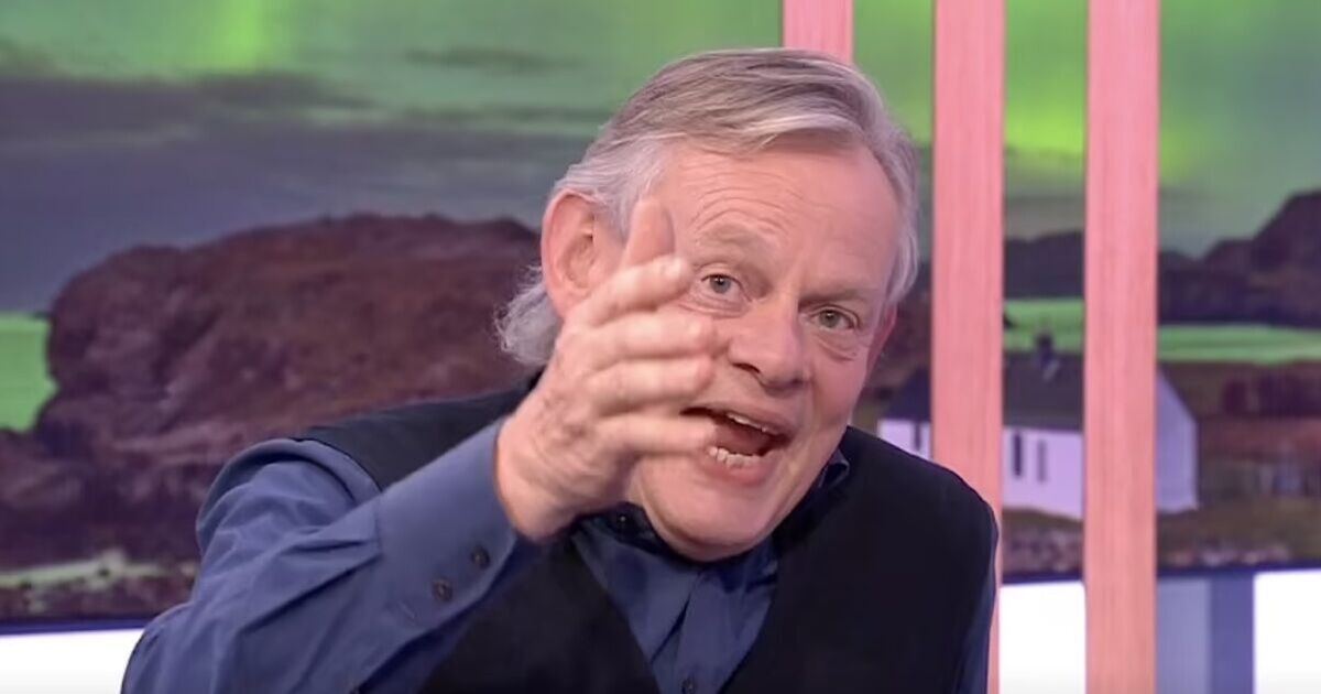 Martin Clunes devastated as he announces death of Doc Martin co-star on air
