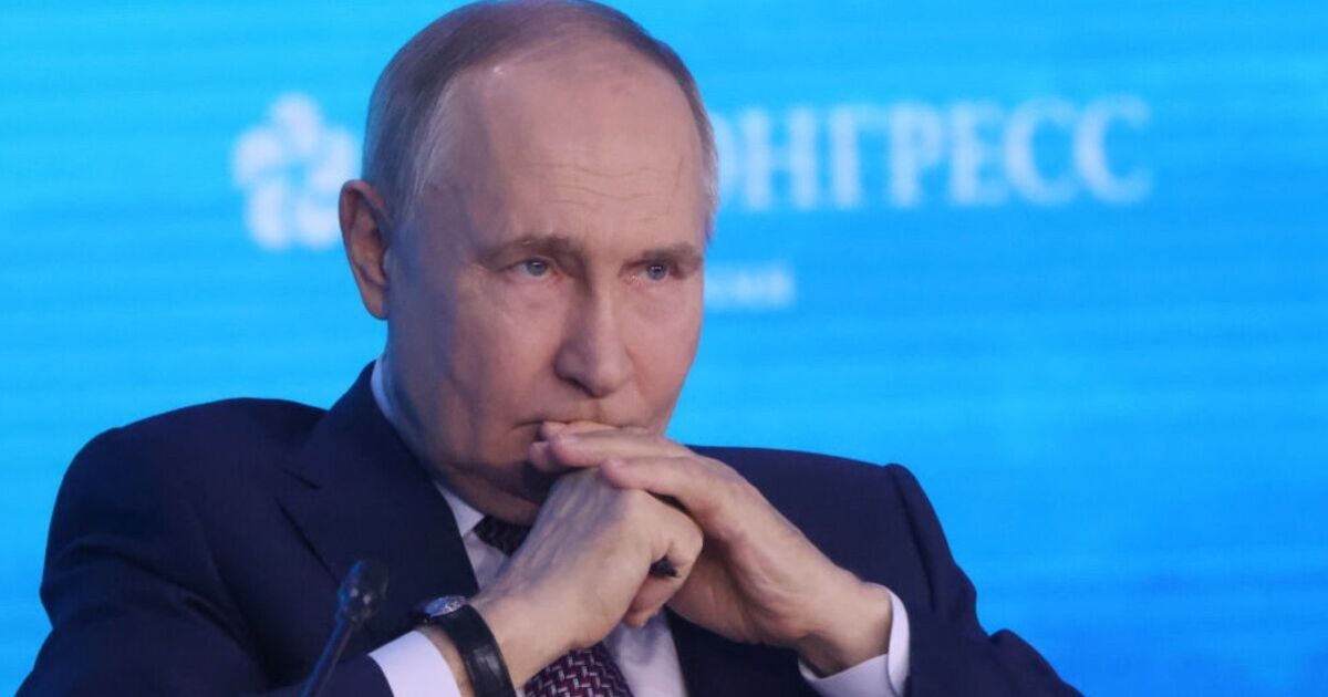 Russia economy meltdown with interest rates stuck at 21% as central bank issues warning