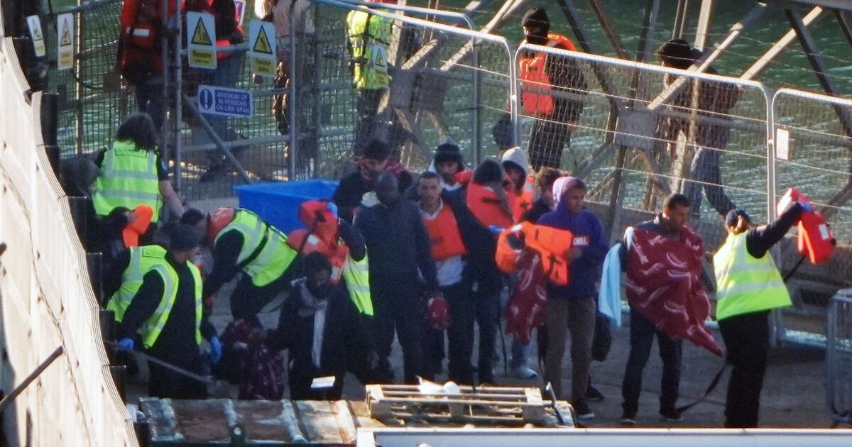Yvette Cooper admits we &#039;NEED French action&#039; as 300 more migrants cross TODAY