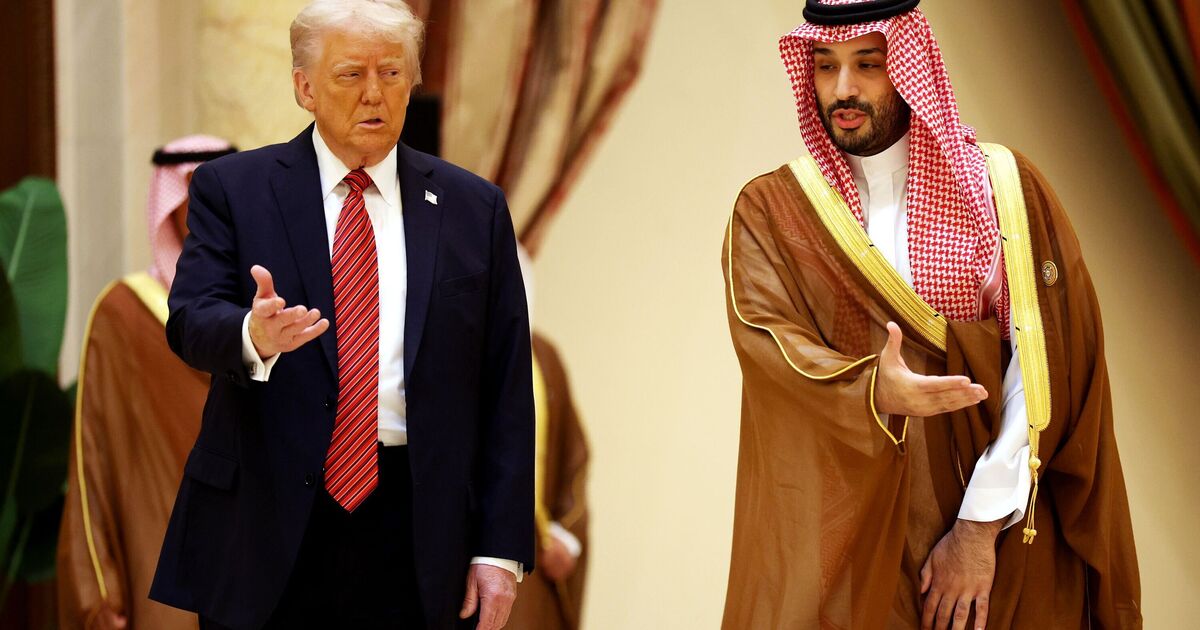 Donald Trump’s damning 3-word verdict on Air Force One as he spotted Saudi Arabia’s jet