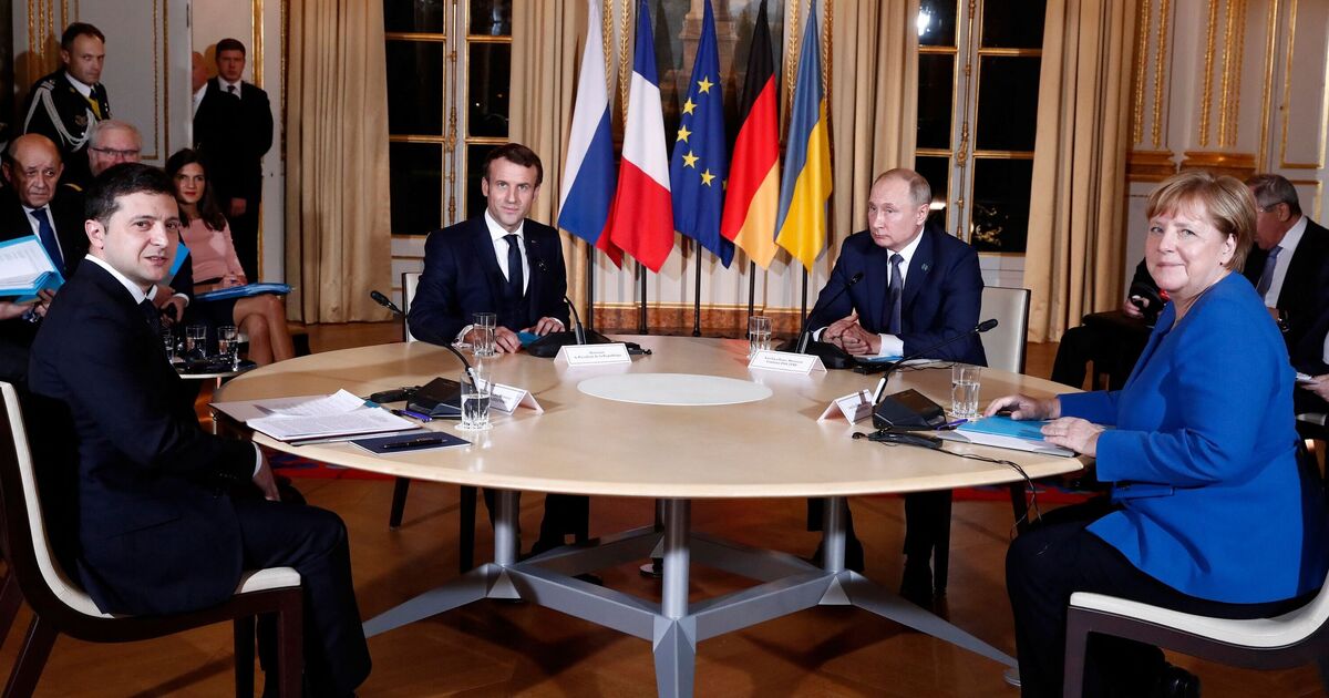 Inside Putin and Zelensky&#039;s last meeting 6 years ago - and the ceasefire they discussed