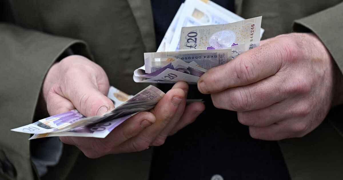 UK households urged to stockpile cash now