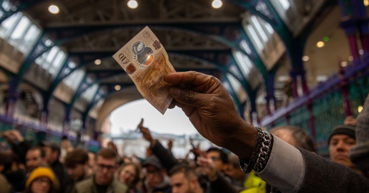 Cashless society warning as disaster awaits for UK towns and cities