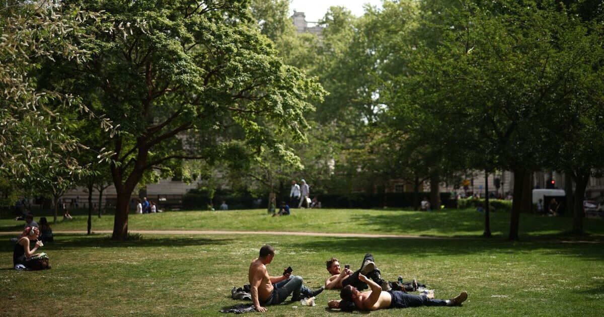 Met Office confirms record breaking heat as temperatures soar to 28C in UK