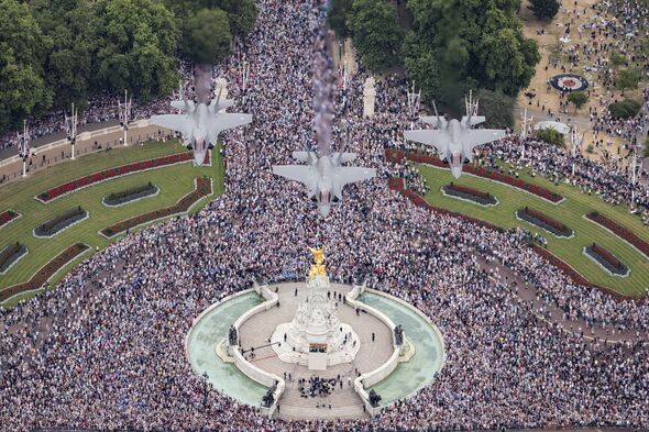Your guide to the VE Day flypast and which aircraft to look out for