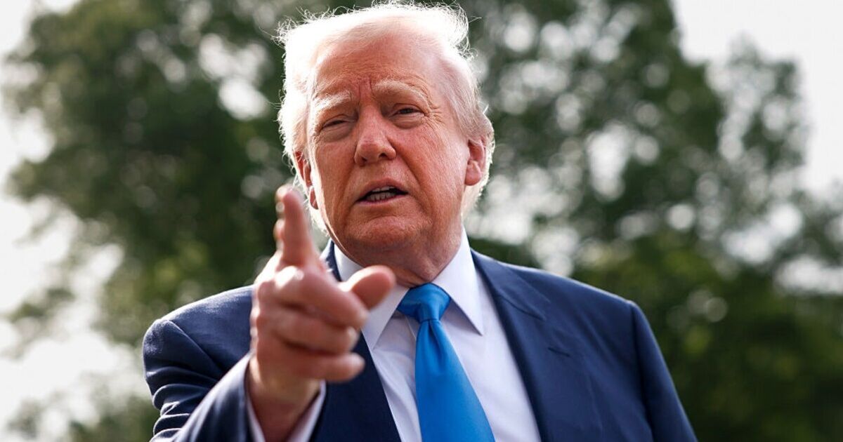 Donald Trump chief rages at Britain over &#039;cosying up to China&#039;