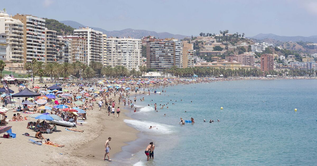 Horror in Spanish seaside city as body found on tourist beach