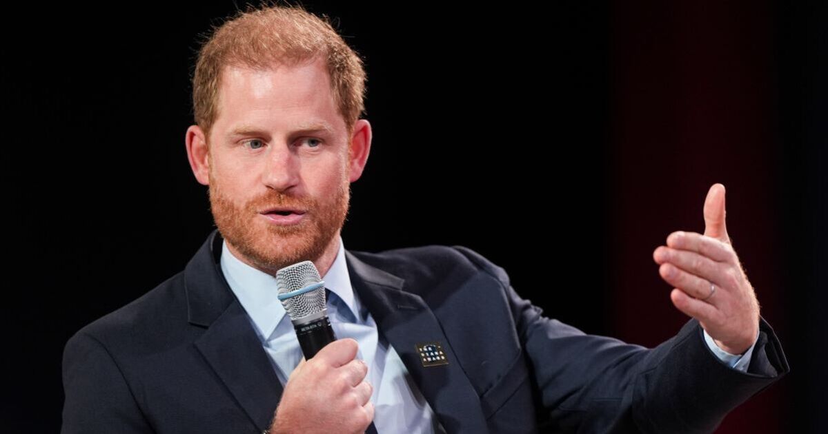 Prince Harry&#039;s actions before VE Day slammed by royal expert - &#039;He will regret it&#039;