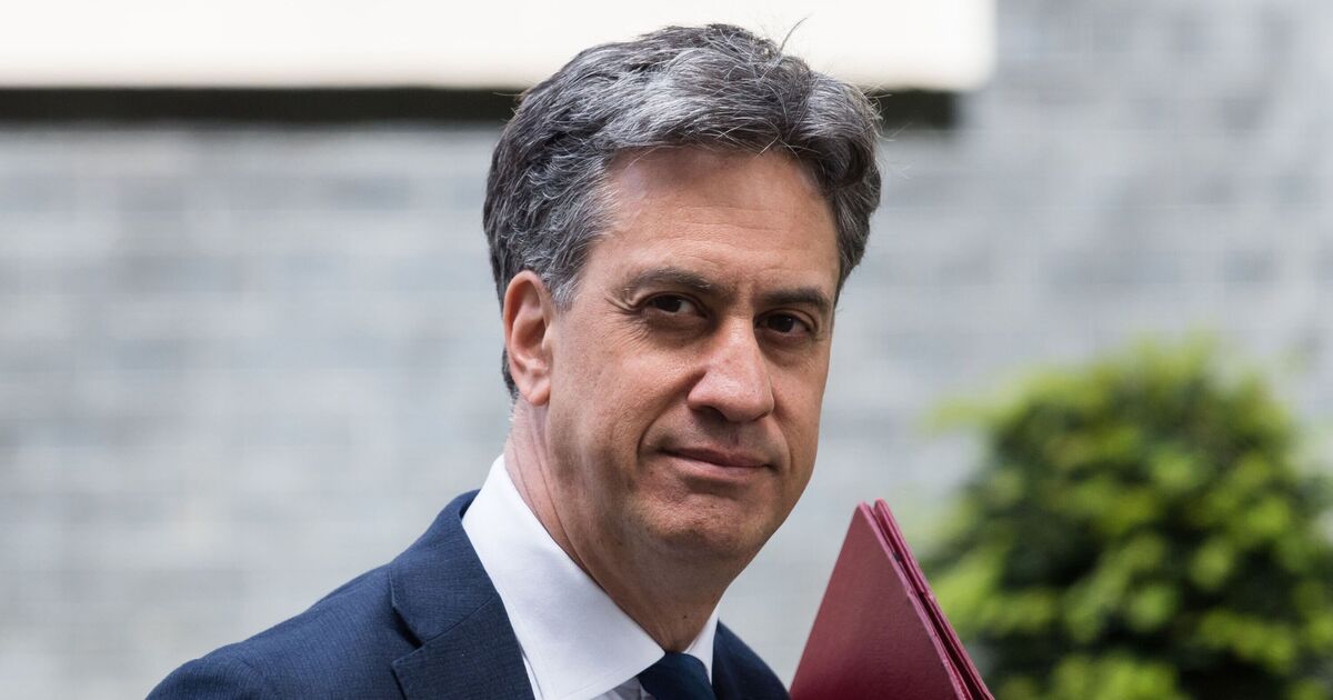 Ed Miliband dealt huge blow as massive wind farm project is cancelled