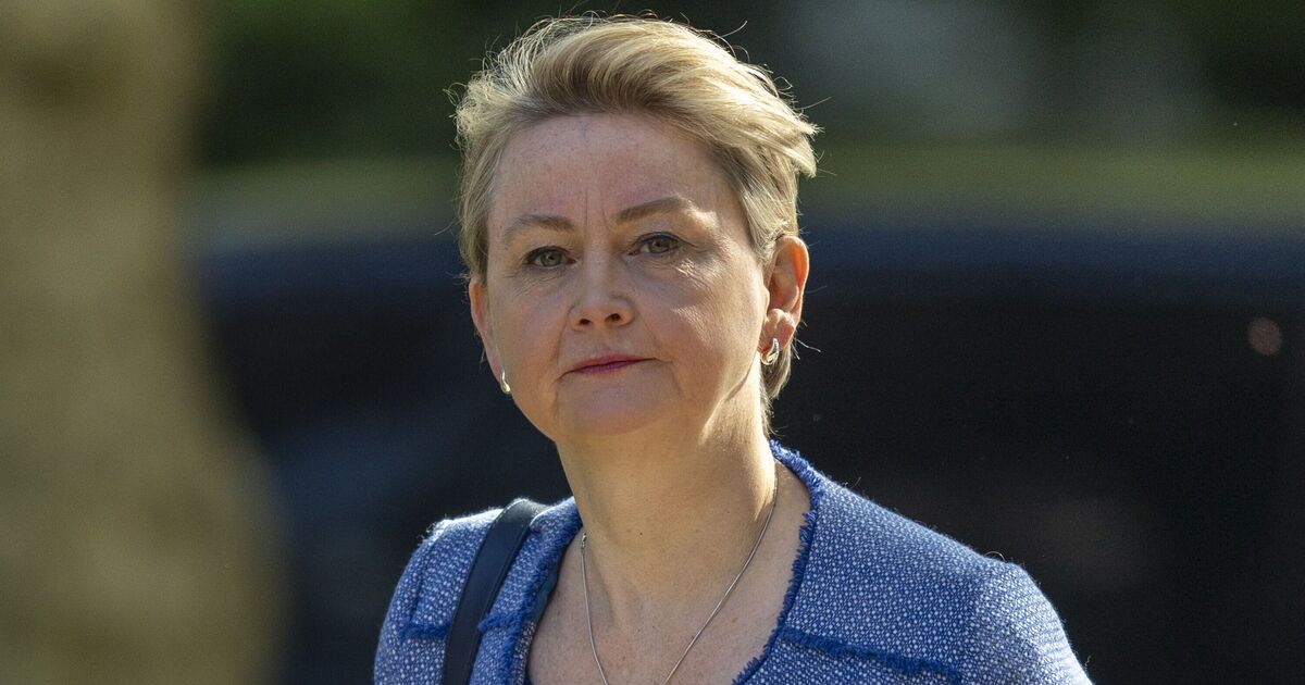 Labour accused of &#039;humiliating U-turn&#039; over migration crackdown