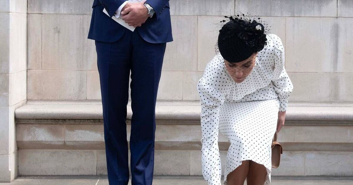 Kate Middleton&#039;s moving VE Day tribute with bouquet left at memorial