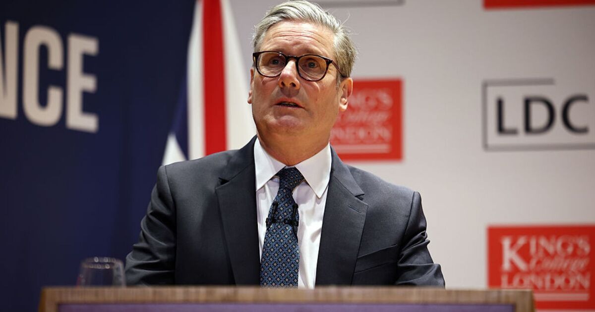 Keir Starmer is a fool who doesn&#039;t have guts to fix UK&#039;s immigration mess
