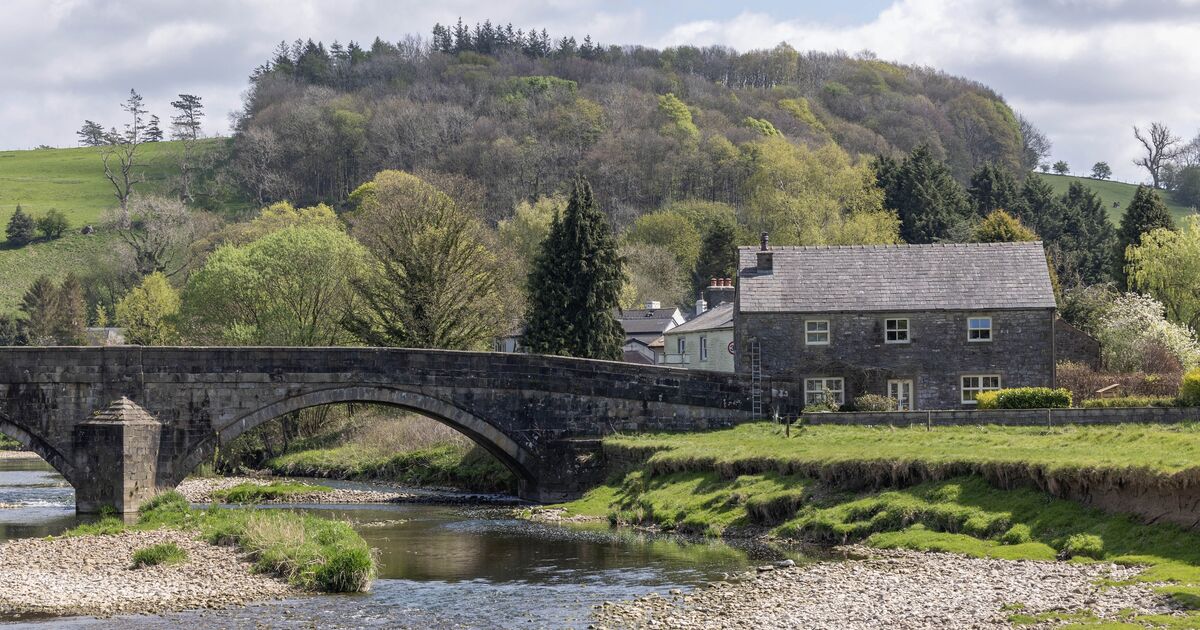 &#039;Breathtaking&#039; UK village with secret pub tunnels and beer garden