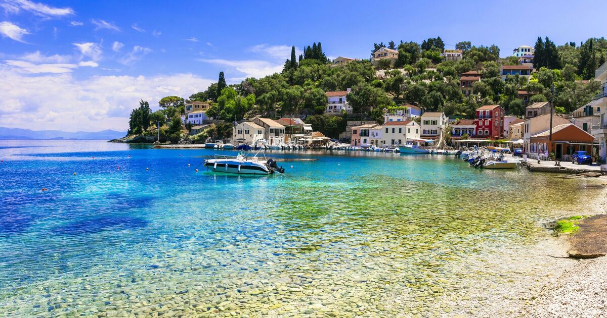 &#039;I&#039;m a travel expert - visit 6 Greek islands instead of Mykonos and Santorini&#039;