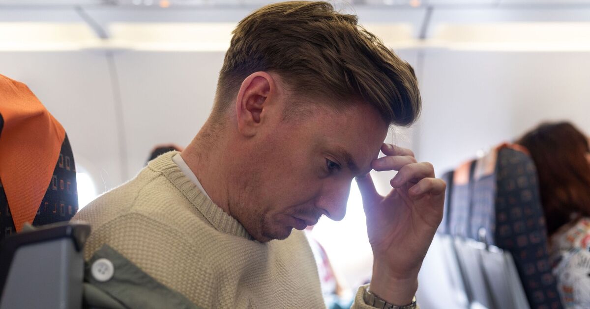 ‘I’m a travel expert - there’s one thing you need to do on every flight to stay healthy’